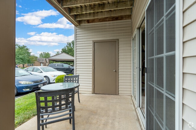 2BR, 2BA - 1,159SF