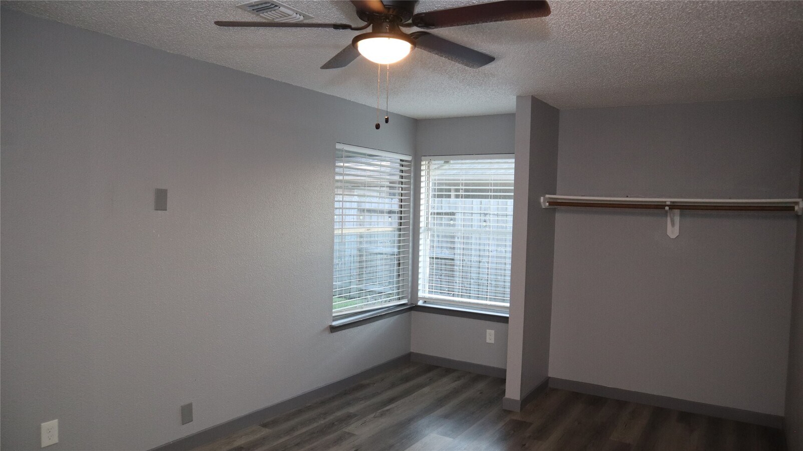 Photo - 2515 Edgedale Dr