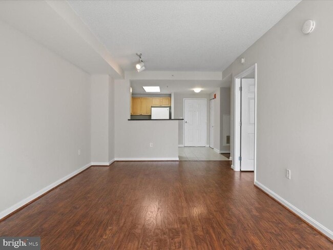 Photo - 2726 Gallows Rd Unit 411