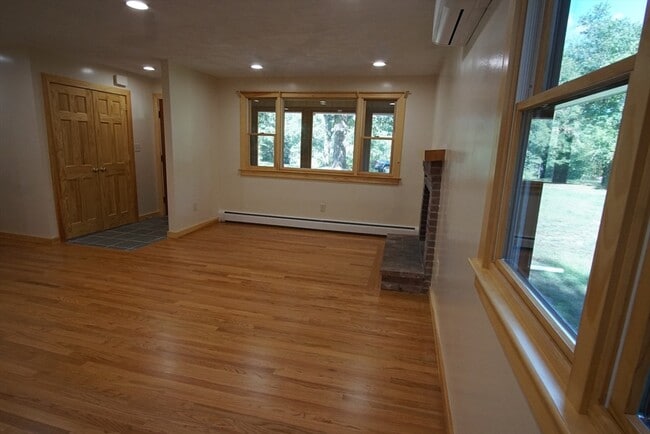 Photo - 49 Conant Rd