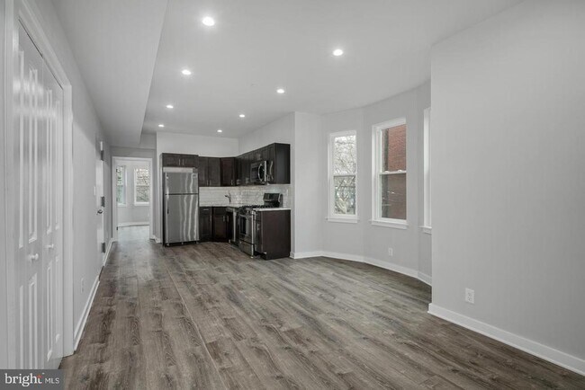 Photo - 2327 Wharton St