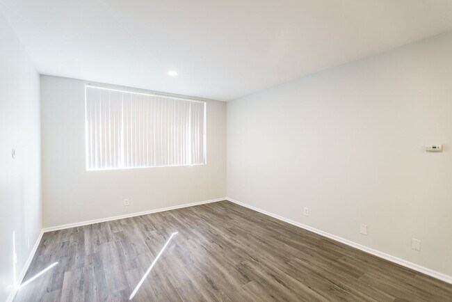 Photo - 11645 Gorham Ave