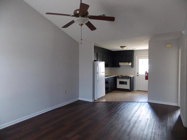 Photo - 140 Lanier Dr Unidad 12