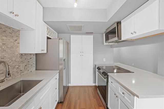 Photo - 6341 Bordeaux Ave