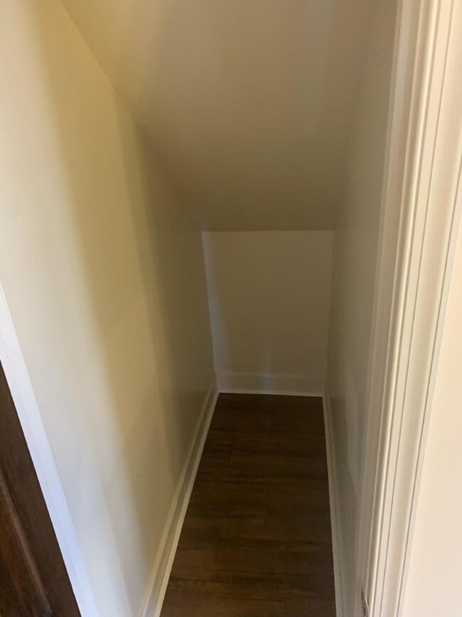 Photo - Charming 1-Bedroom Apartment with Hardwood Floors in York, PA! Unit Apt 1