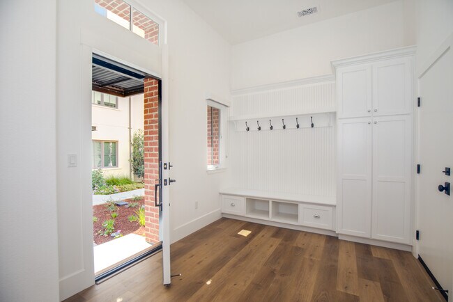 Photo - 170 Lottie Ln