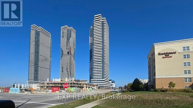 Photo - 28 Interchange Wy Unit PH2