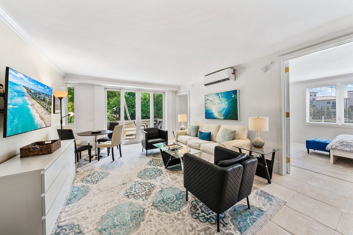 Photo - 455 Worth Ave (Palm Beach, FL)