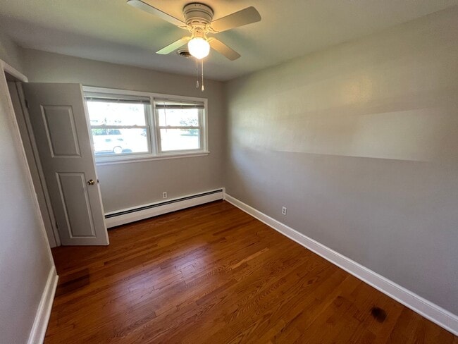 Photo - 1302 Penley Blvd