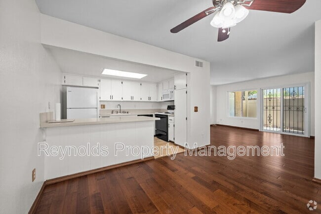 Building Photo - 601 R Ave Unit #15 Rental