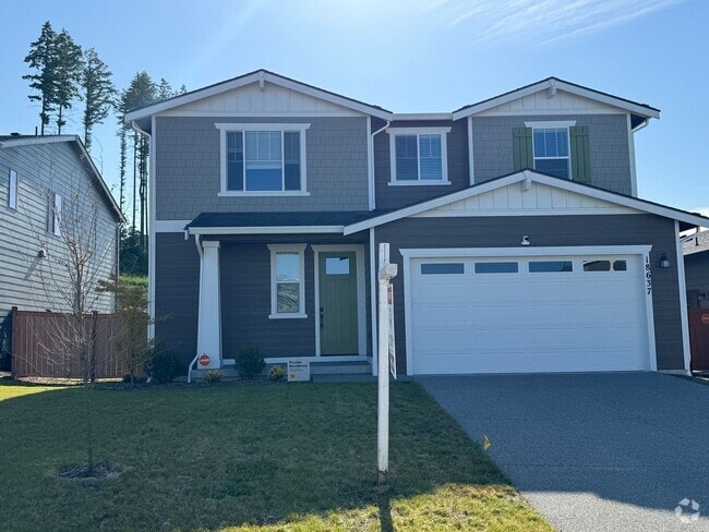 Building Photo - Spacious 5-Bedroom + Loft  Home with Moder...