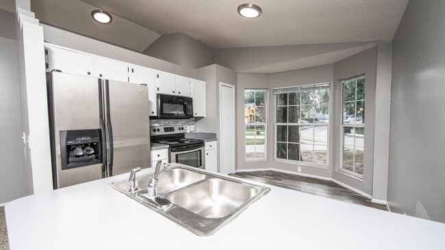 Photo - 148 Oak Grove Rd