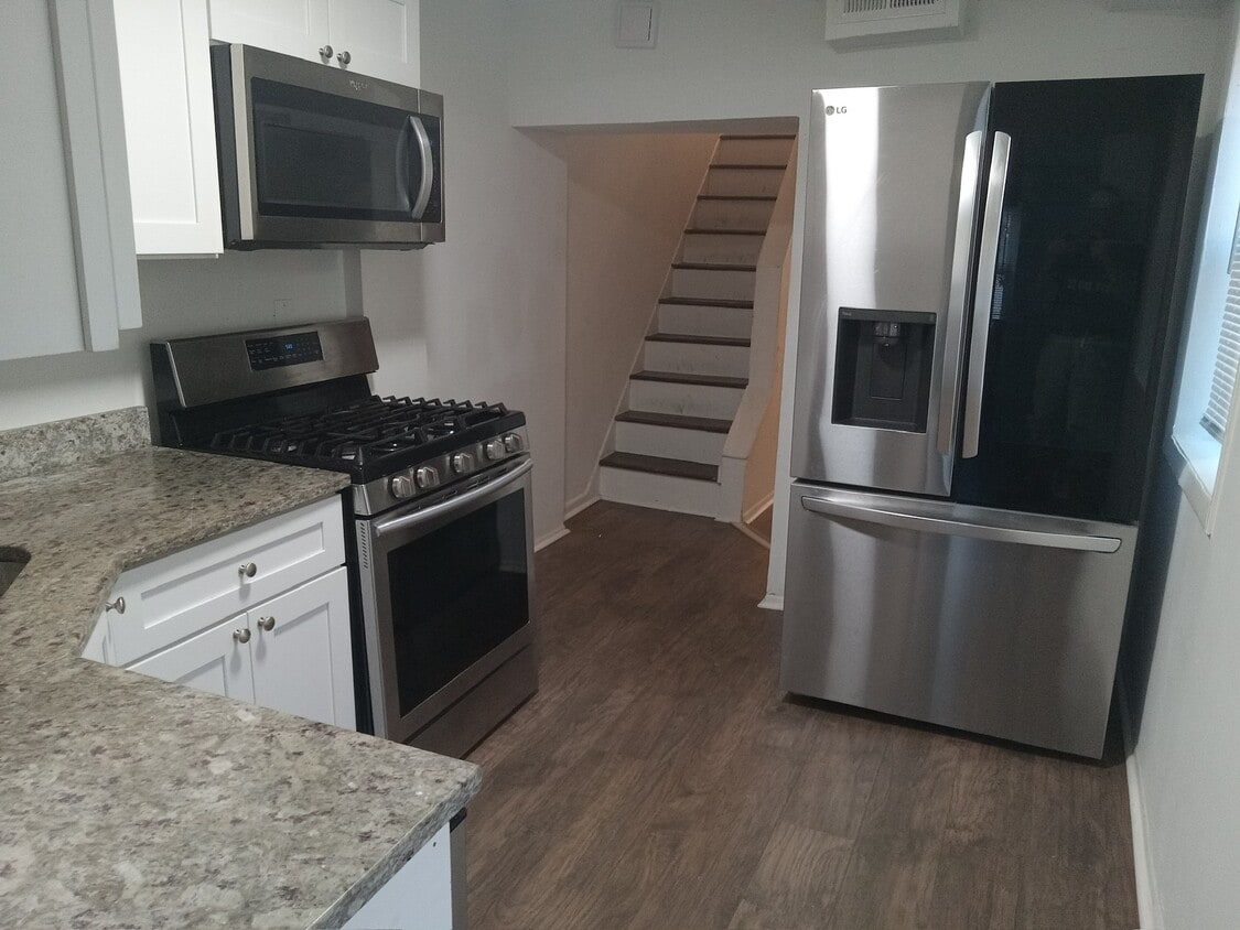 Photo - 905 W Lombard St (Baltimore, MD)