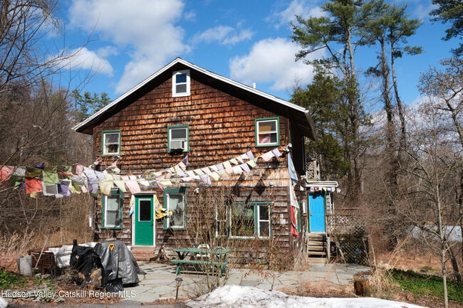 Building Photo - 2640 NY-32