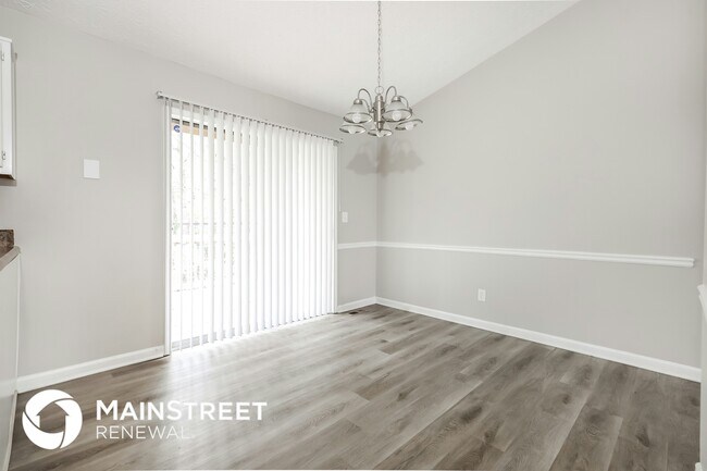 Photo - 8304 Beechwood Trce