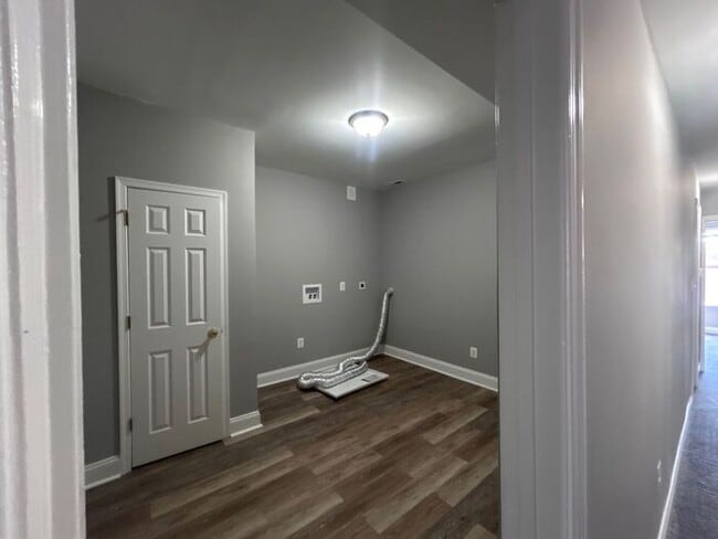 Photo - 4 Bedrooms Plus Den with 2.5 Bathrooms