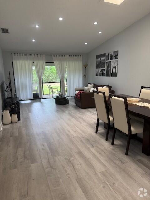 Building Photo - 3811 Arelia Dr Rental