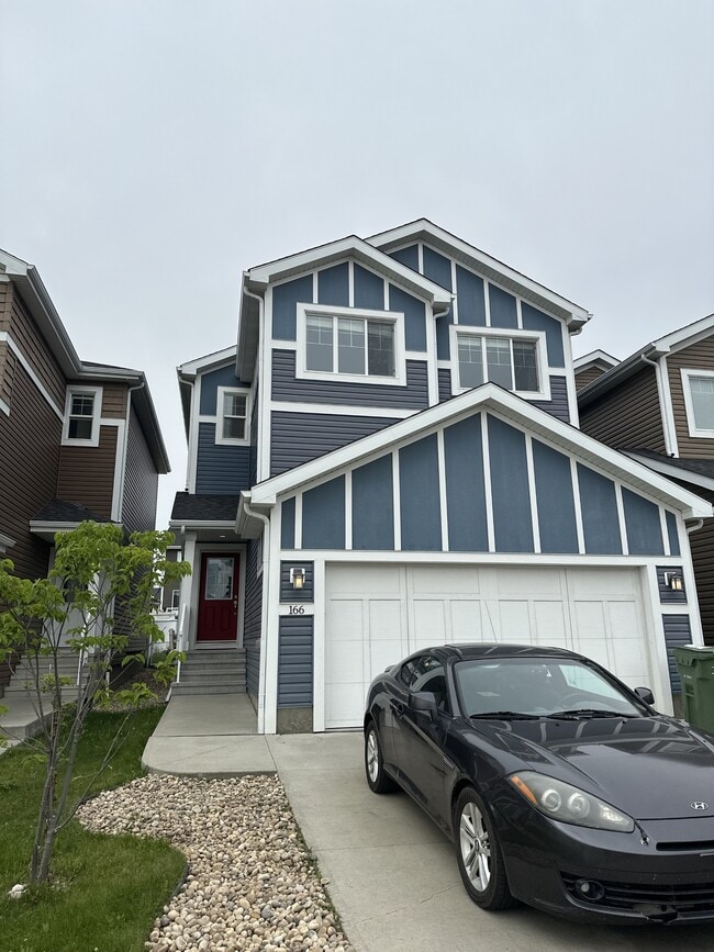 Building Photo - 166 Sturtz Bend