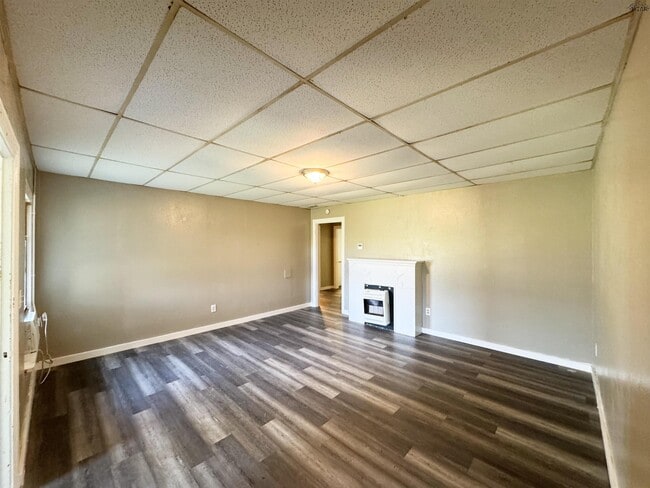Building Photo - 3201 Southwest Dr Rental