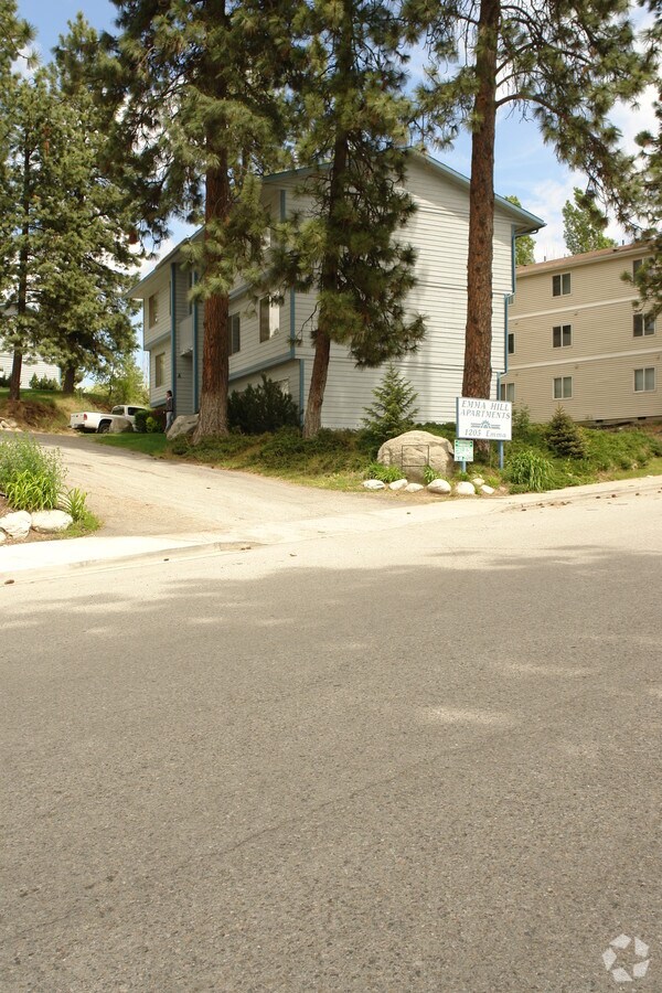 Emma Hill Apartments - Emma Hill Apartments