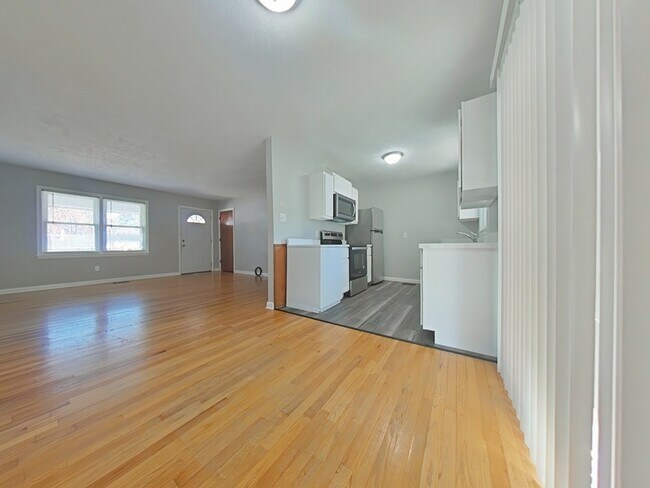 Photo - 3320 Forest Lake Dr