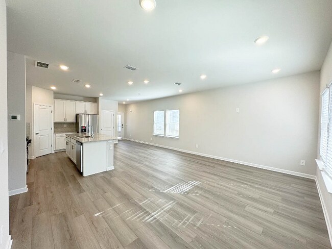 Photo - 4264 Holland Grv Rd