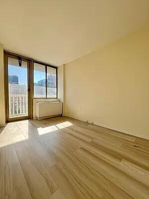 50 Lexington Ave Unit 20F