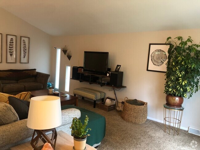 Building Photo - 202 N 110th St Rental