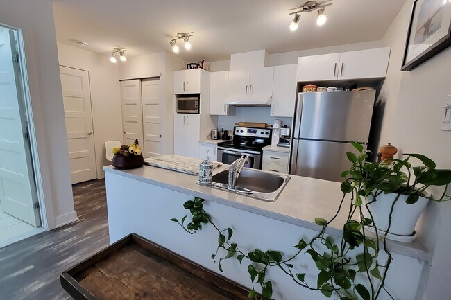 Photo - 2085 Av Av Papineau, Unit 305