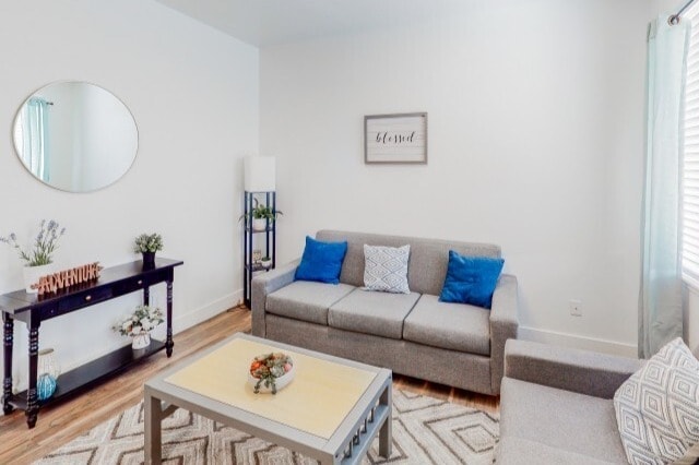 Photo - Courtside Apartments