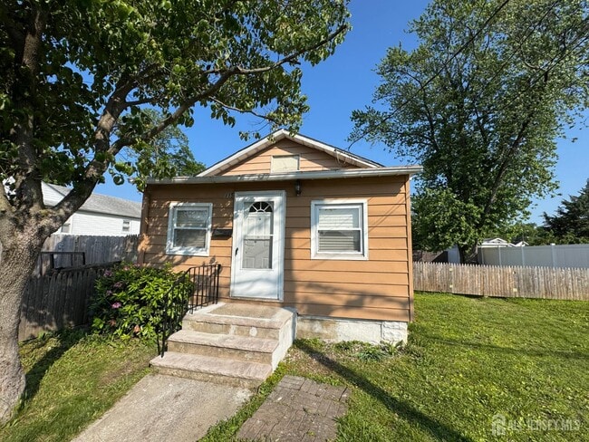 Photo - 115 Morningside Ave House