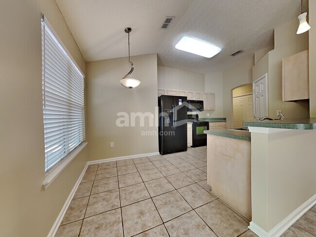 Photo - 1411 Heather Glen Ln