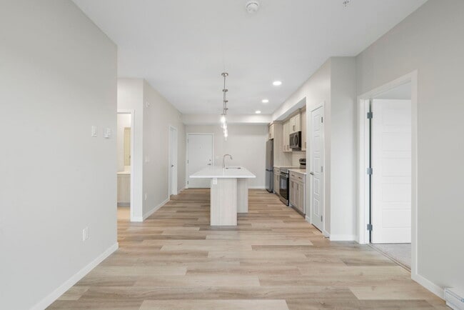 Photo - 360-360 Harvest Hills Way NE