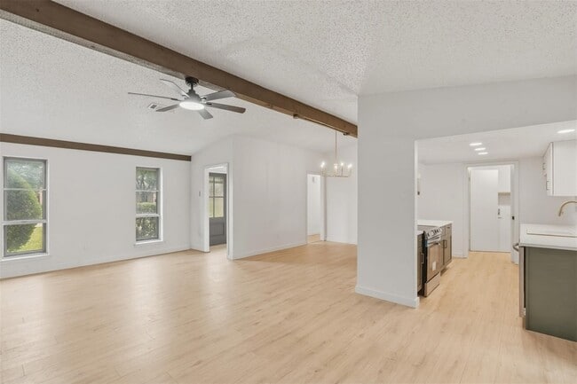 Photo - 1101 Delores Dr