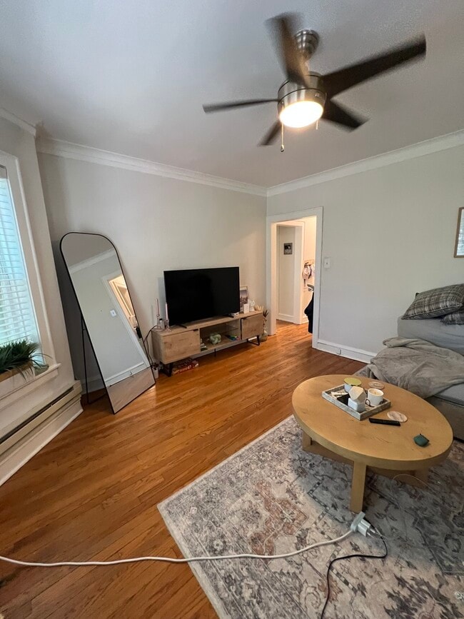 Photo - 2131 W Giddings St Unit 2A