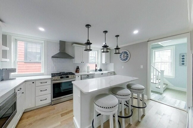 30 Prospect Hill St Unit 2