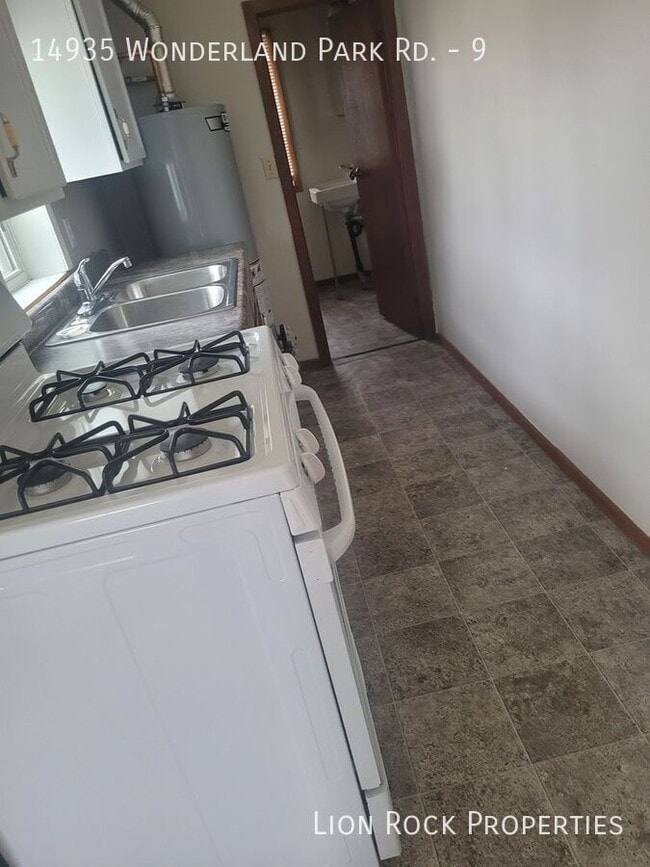 Photo - 14935 Wonderland Park Rd Unit 9