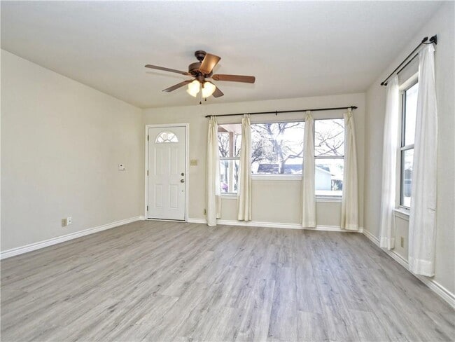 Photo - 5409 Grover Ave