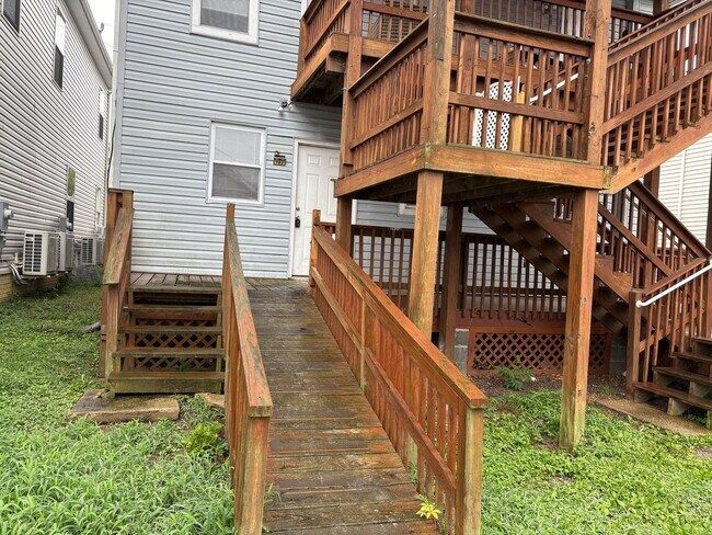 Building Photo - OLD TOWN QUANTICO - IMMEDIATE MOVE IN Unit 102 Rental