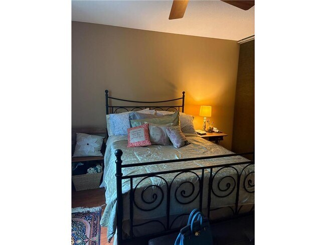 Photo - 2616 Harriet Ave Unit 202