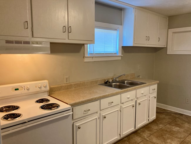 Photo - 54 Monroe Ave