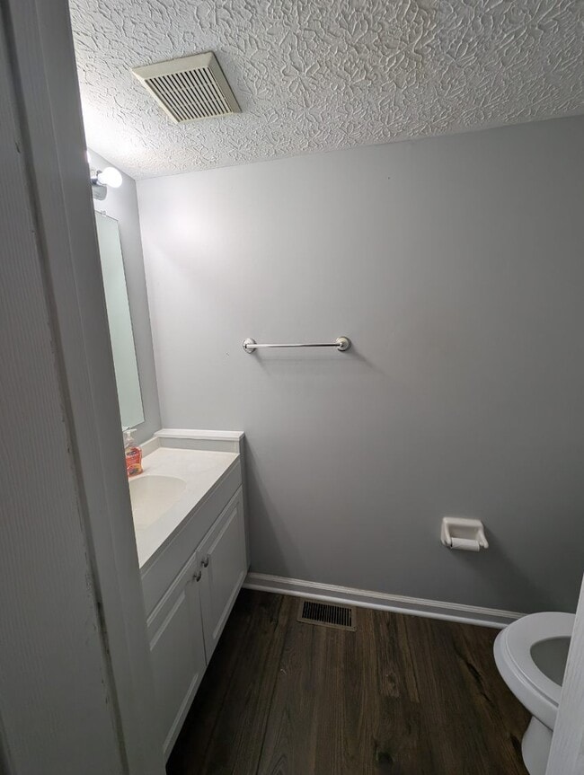 Photo - 53 Brenton Dr