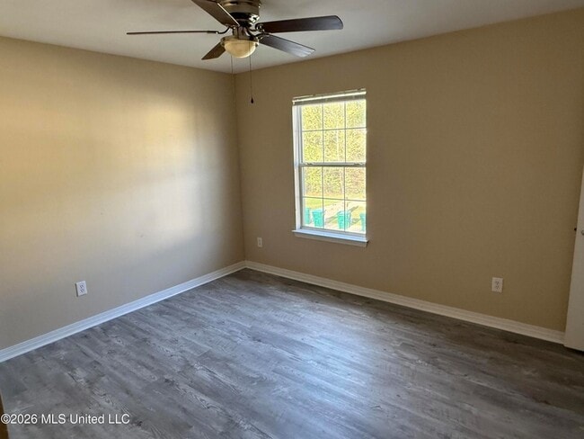 Photo - 1339 Foxwood Pl