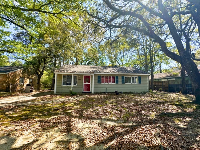 Building Photo - 3051 Westgate St