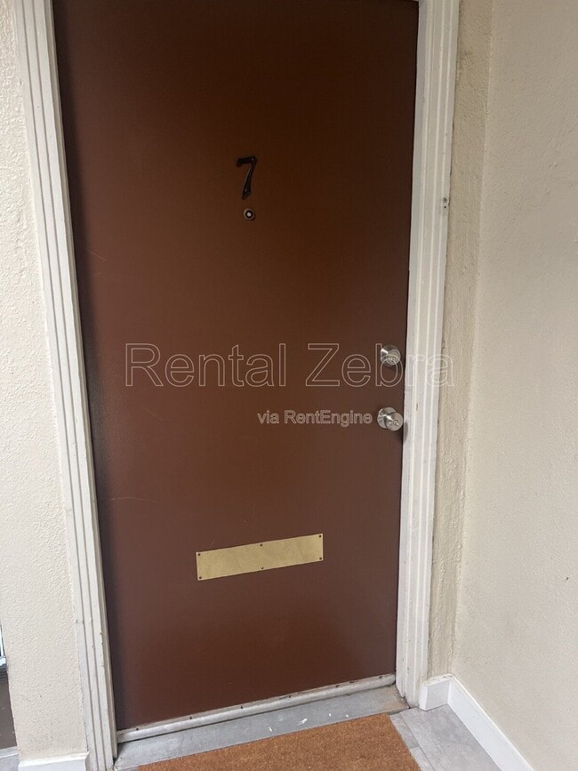 Photo - 1420 Southwest Blvd Unit 7