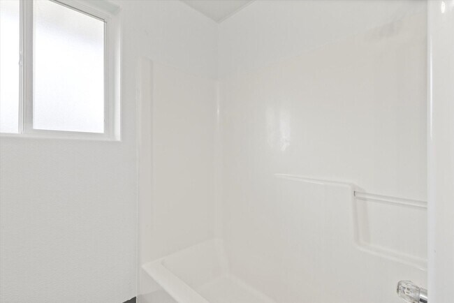 Photo - Lincoln Court