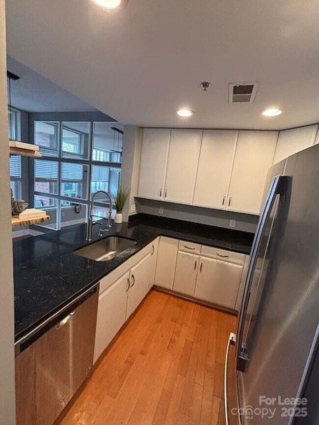 Photo - 1320 Fillmore Ave Unidad 135