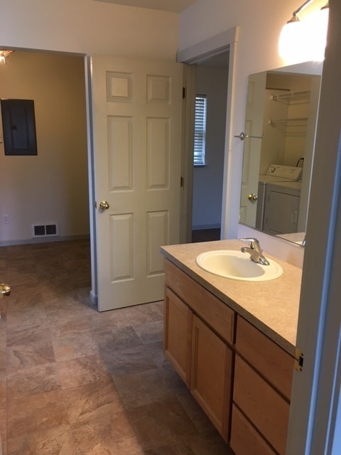 Photo - Condo close to downtown