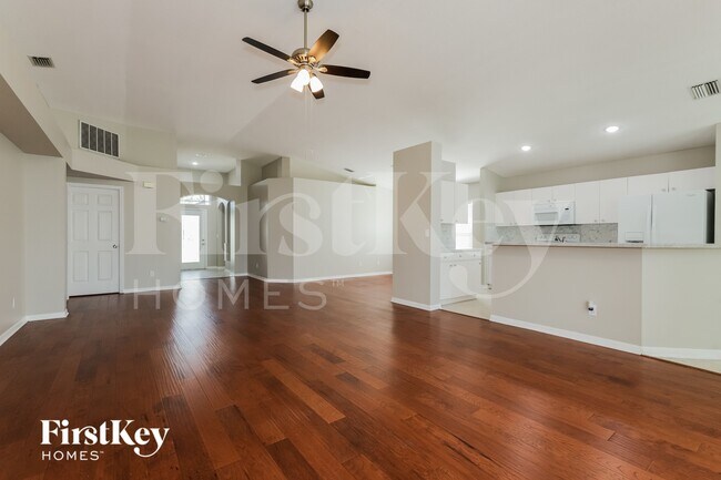 Photo - 4312 Horseshoe Pick Ln