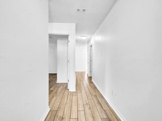 Photo - 763 Pearl Sand Dr